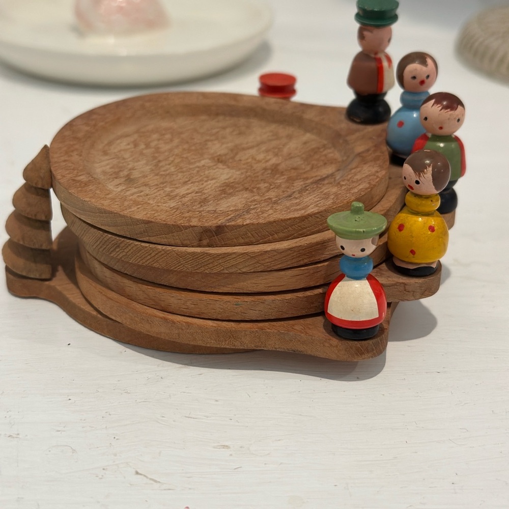 Vintage stacking Villagers Coasters Italian Set